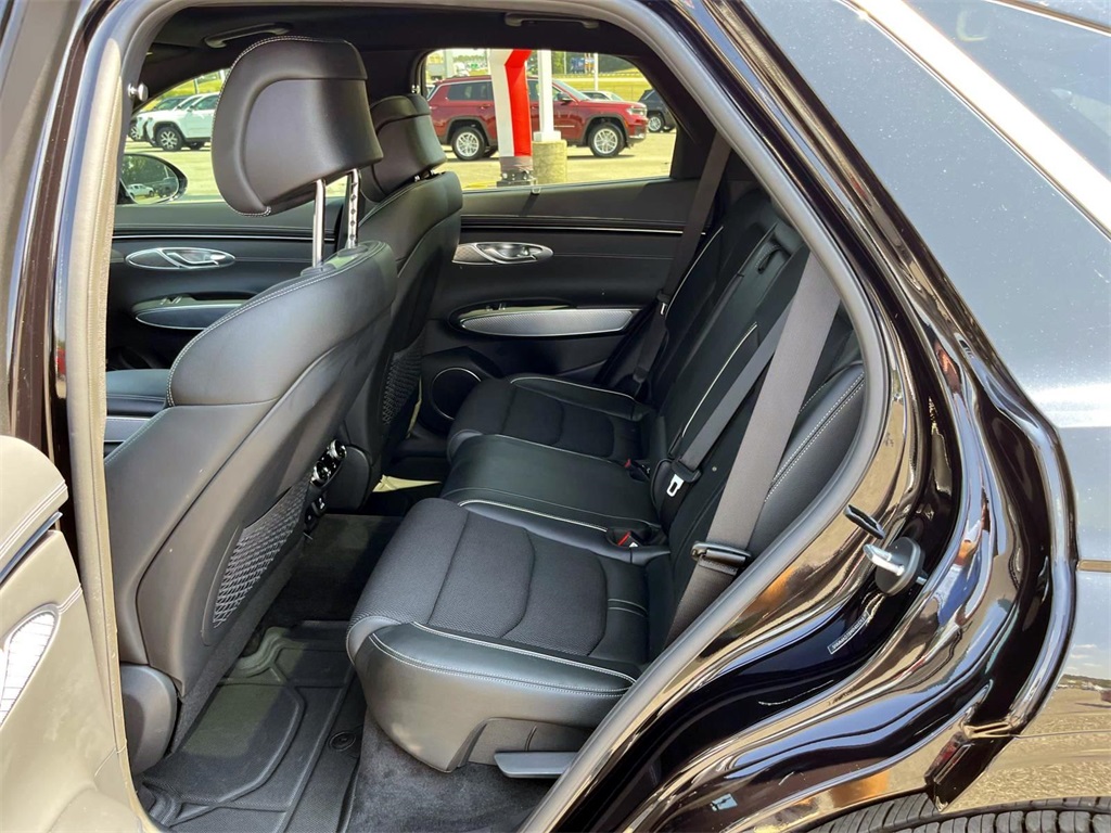 2024 Genesis GV70 2.5T photo 24