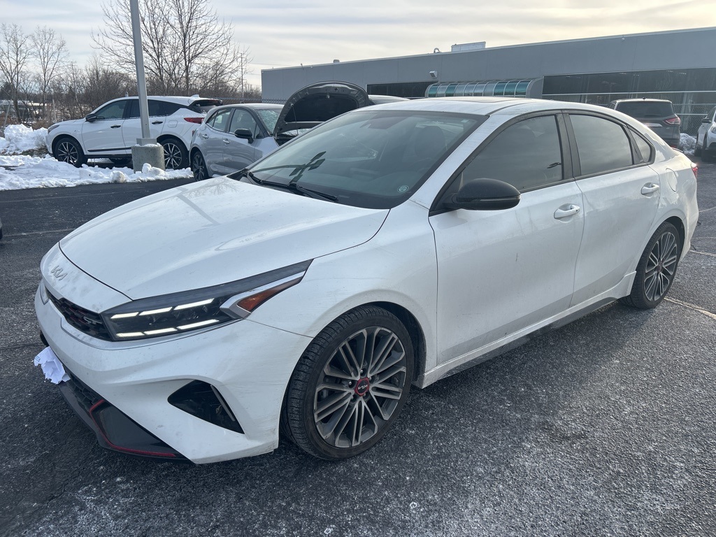 2022 Kia FORTE GT's photo