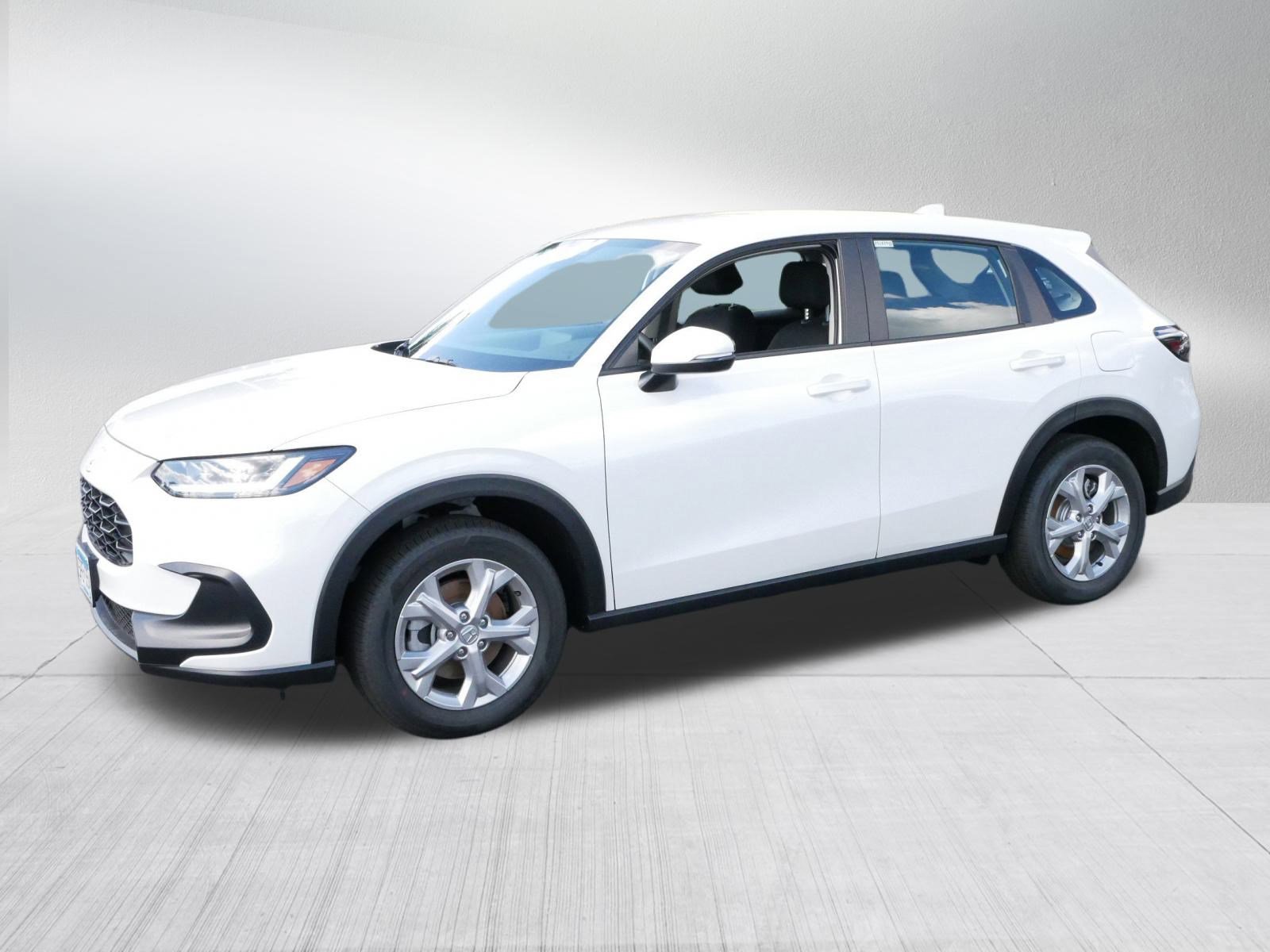 2025 Honda HR-V LX photo 2