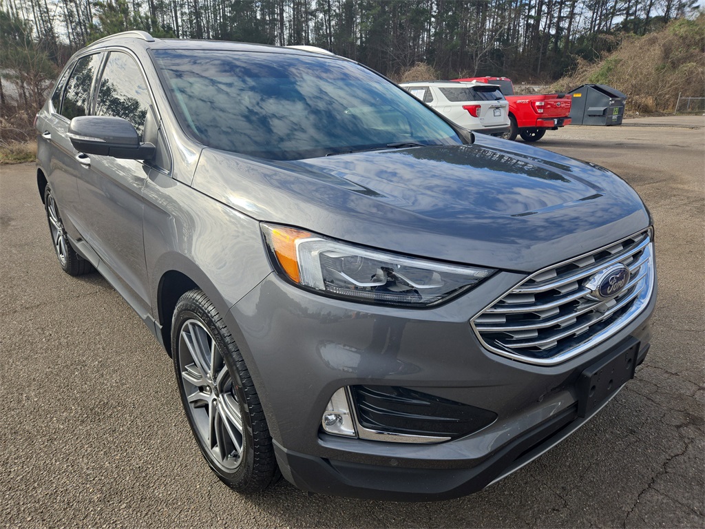 2024 Ford Edge Titanium's photo