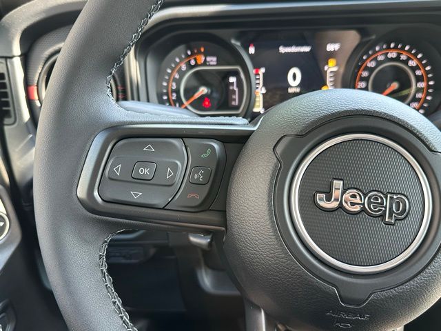 2025 Jeep Gladiator Rubicon photo 17
