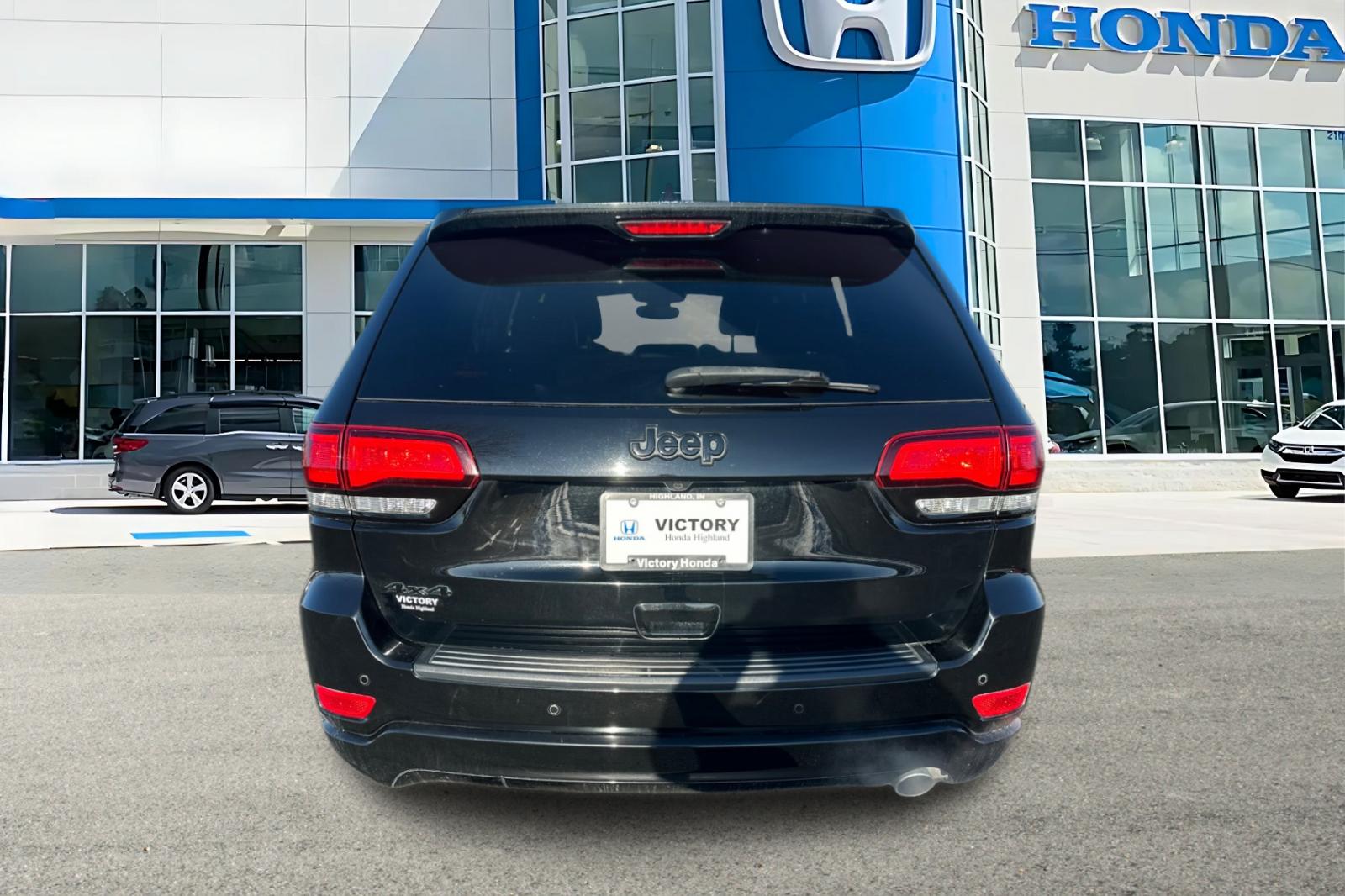 2020 Jeep Grand Cherokee Altitude photo 3