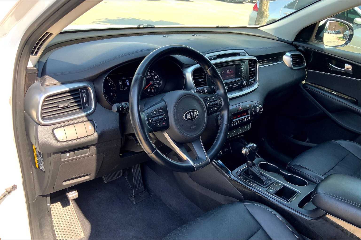 2016 Kia Sorento EX photo 13