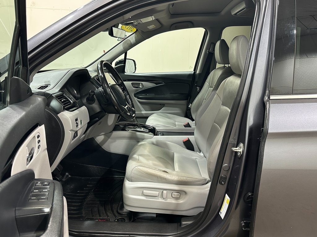 2019 Honda Pilot Touring photo 11