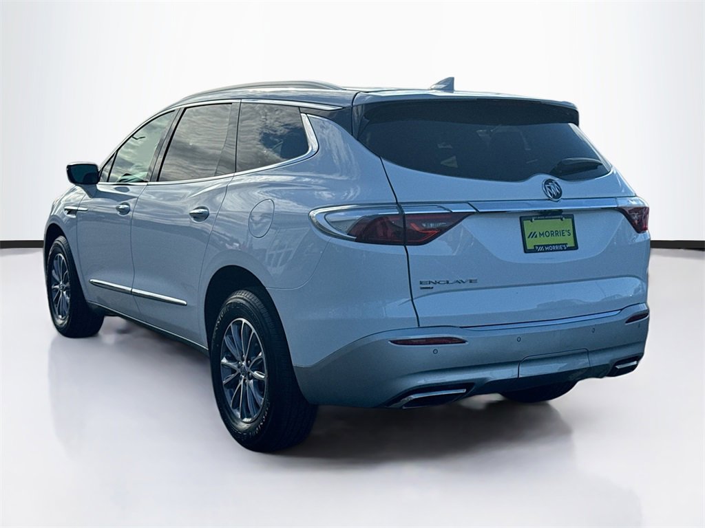 2024 Buick Enclave Premium photo 2