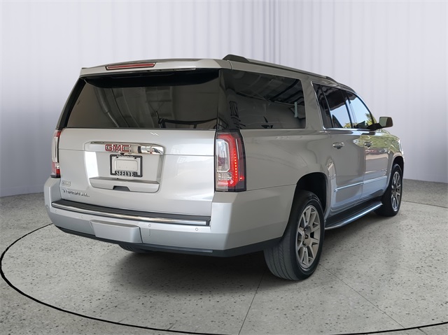 2020 Gmc Yukon XL Denali photo 2
