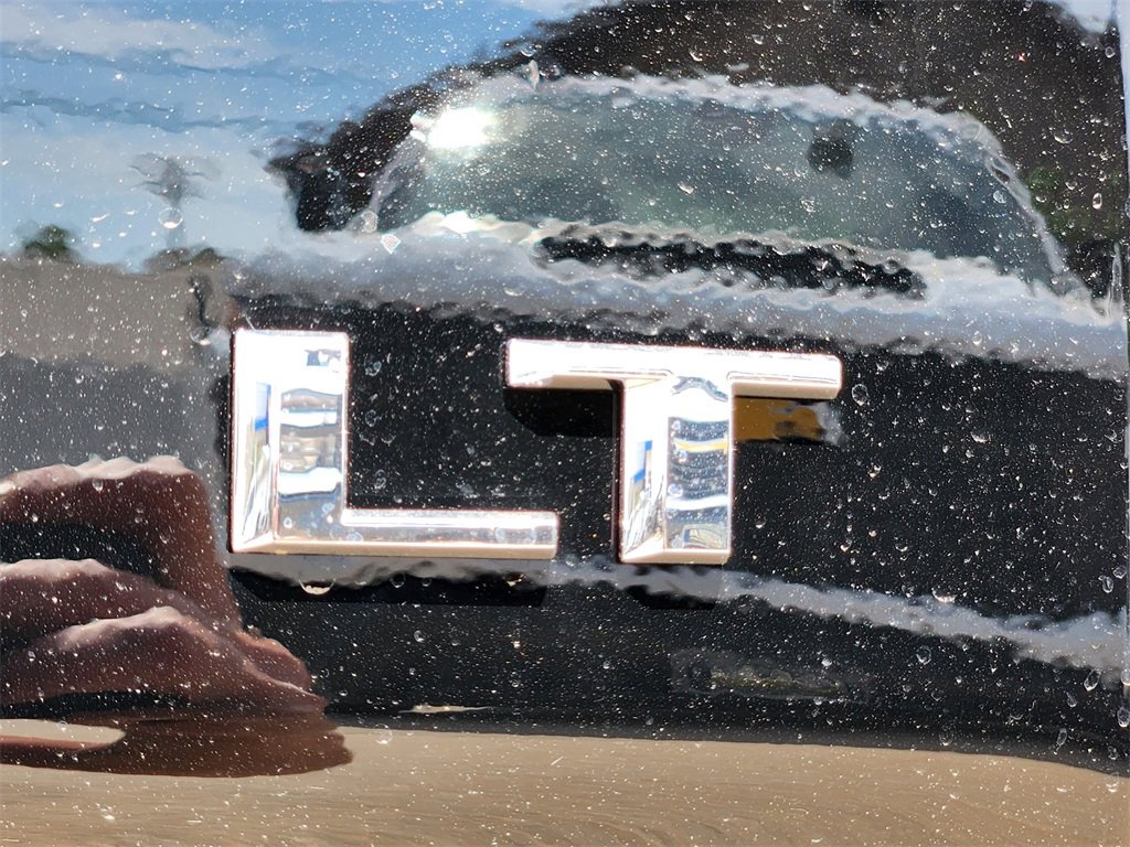 2025 Chevrolet Silverado 1500 LT photo 10