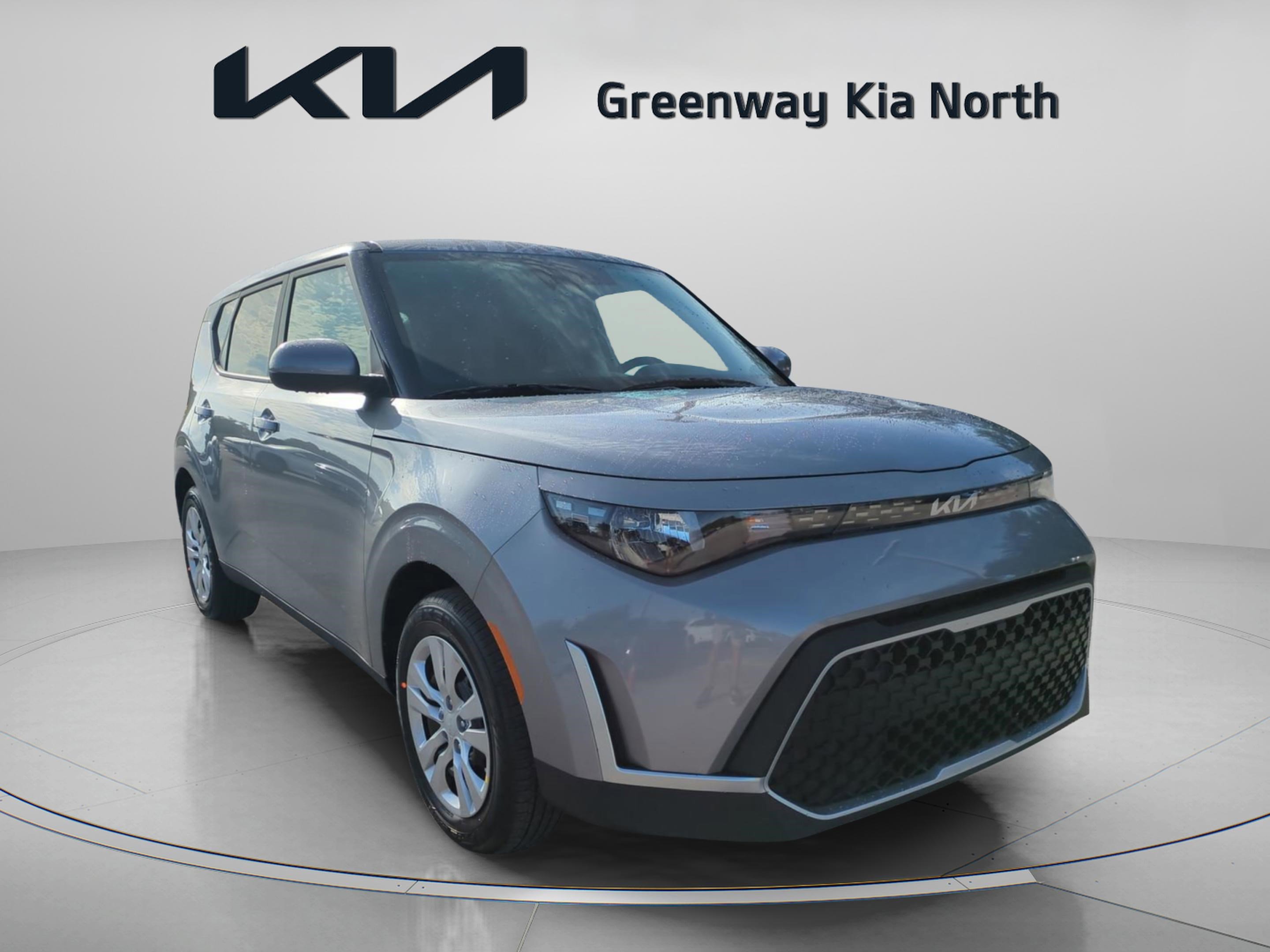 2025 Kia Soul LX's photo
