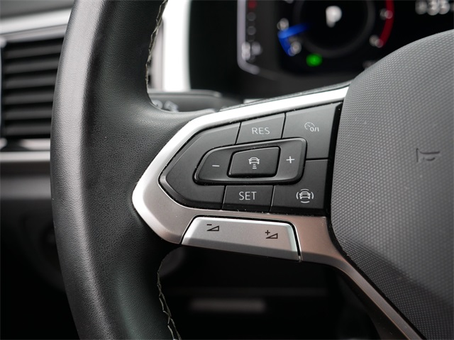 2022 Volkswagen Atlas Cross Sport V6 SE Technology photo 25