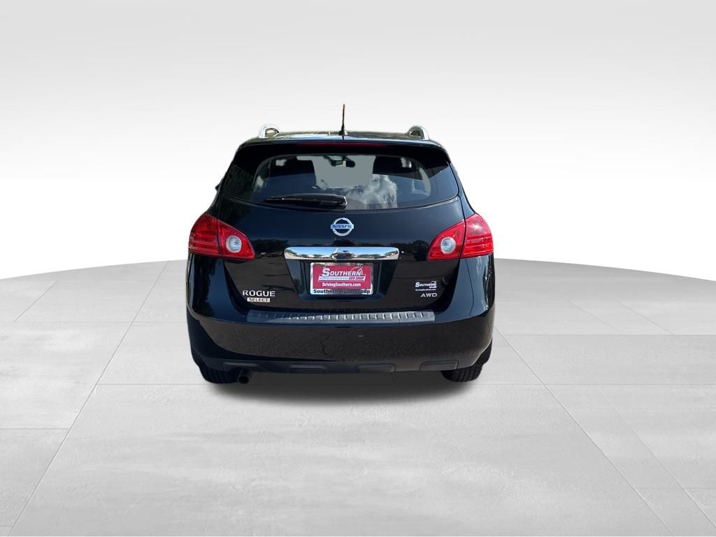 2015 Nissan Rogue Select S AWD photo 4