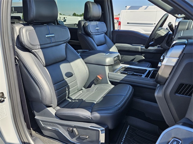2026 Ford F-250 photo 16