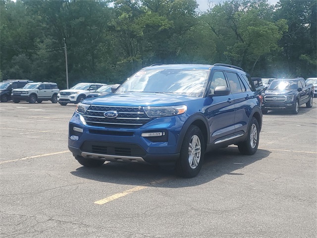 2022 Ford Explorer XLT photo 2