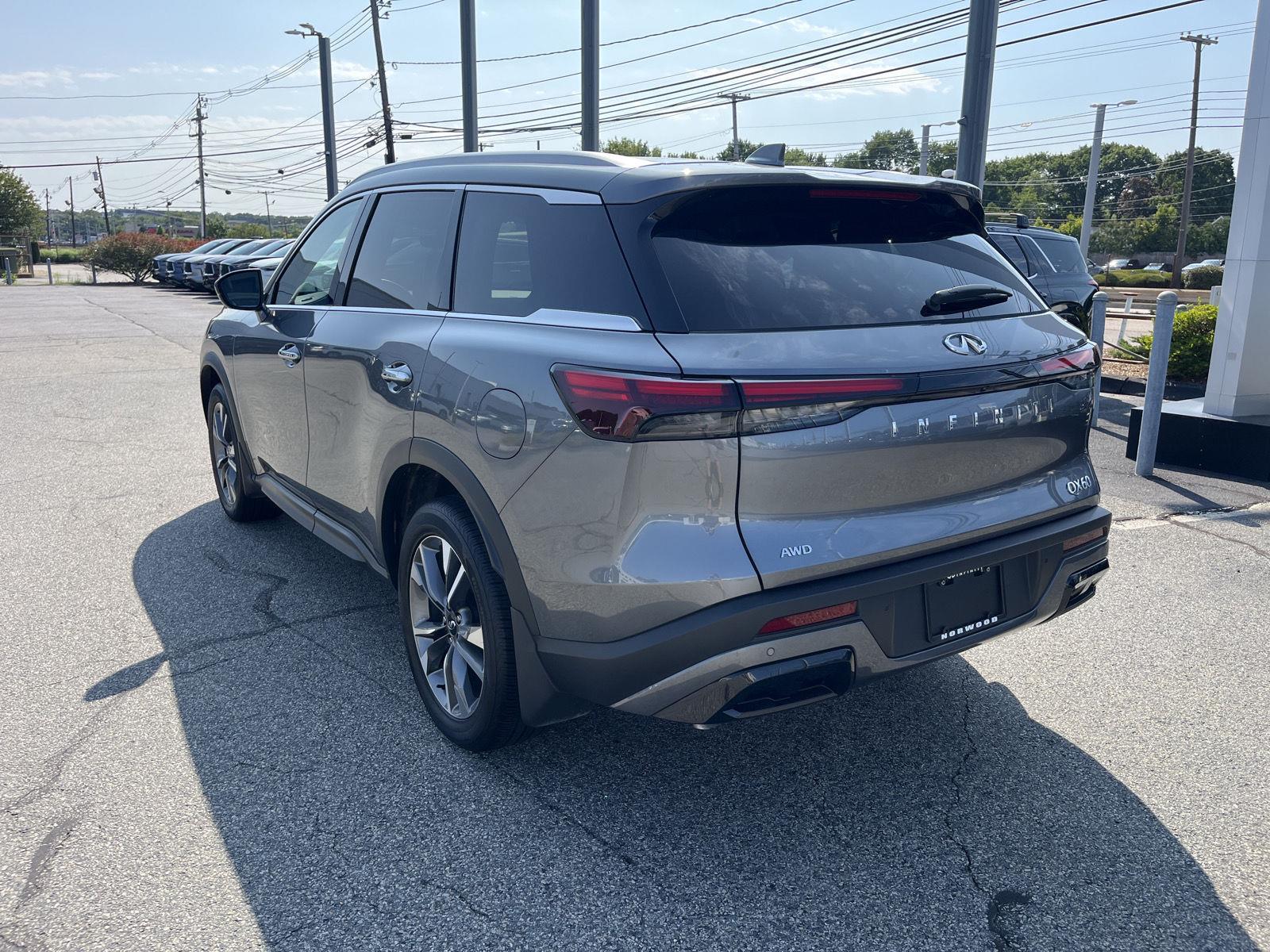 2025 Infiniti QX60 Luxe photo 2