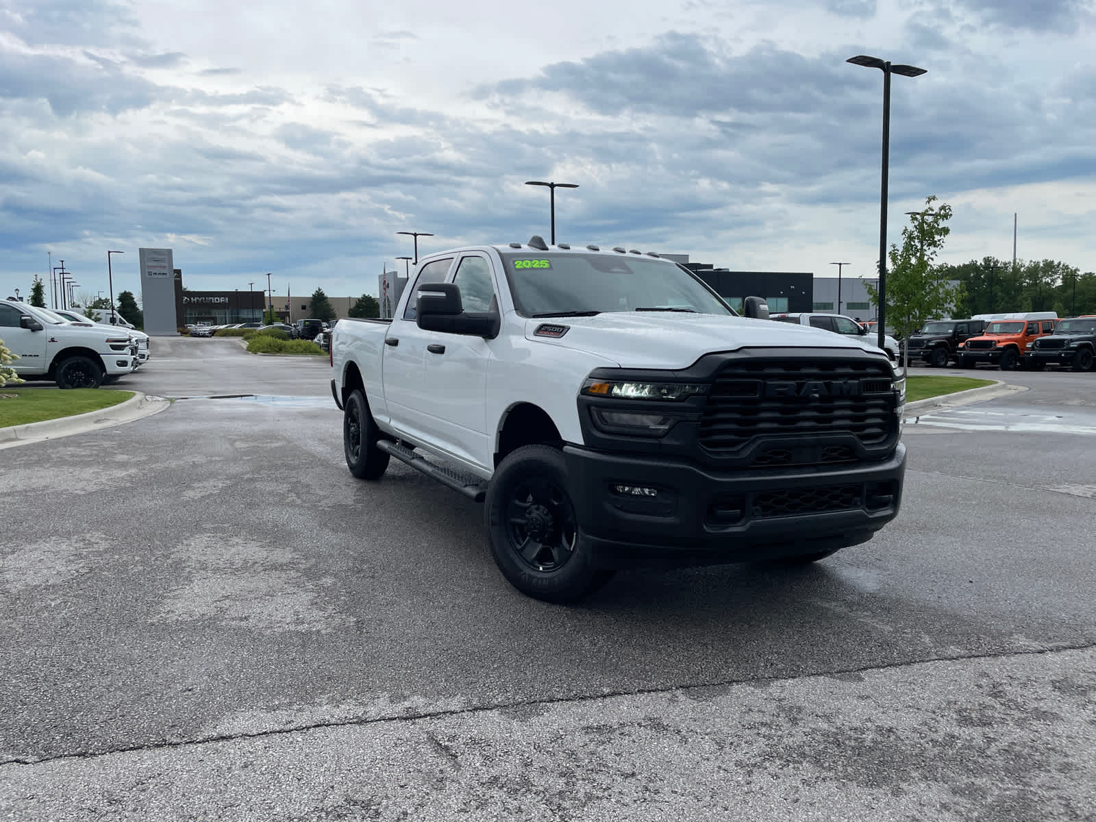 Used 2025 RAM Ram 2500 Pickup Tradesman with VIN 3C6UR5CJ3SG556916 for sale in Kansas City