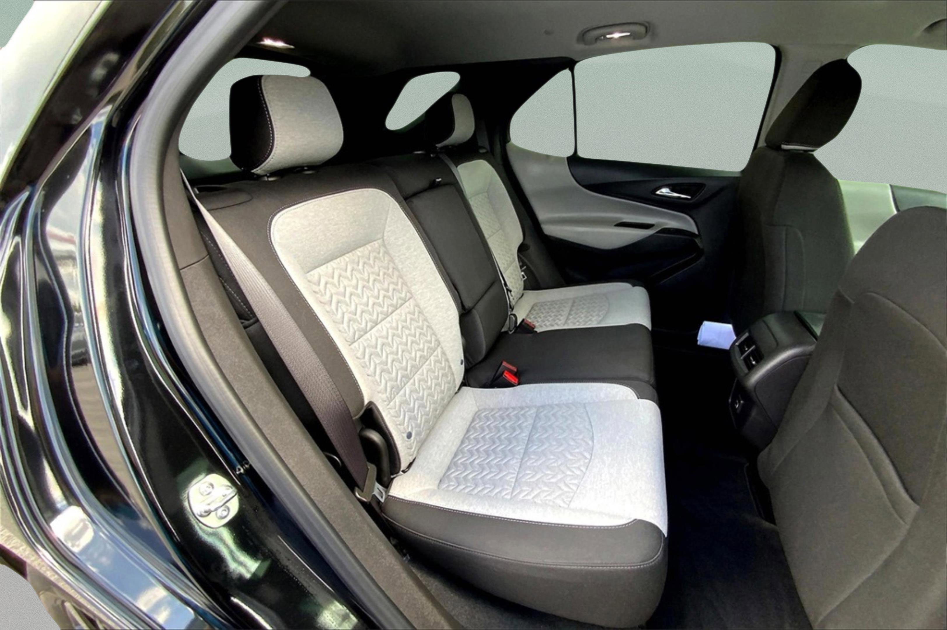 2024 Chevrolet Equinox LS photo 22