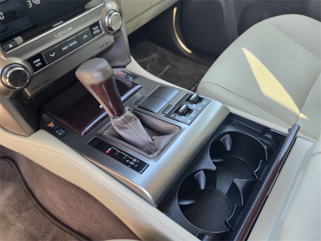 2017 Lexus GX 460 photo 14