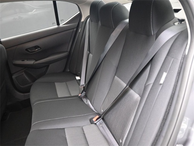 2025 Nissan Sentra SV photo 10