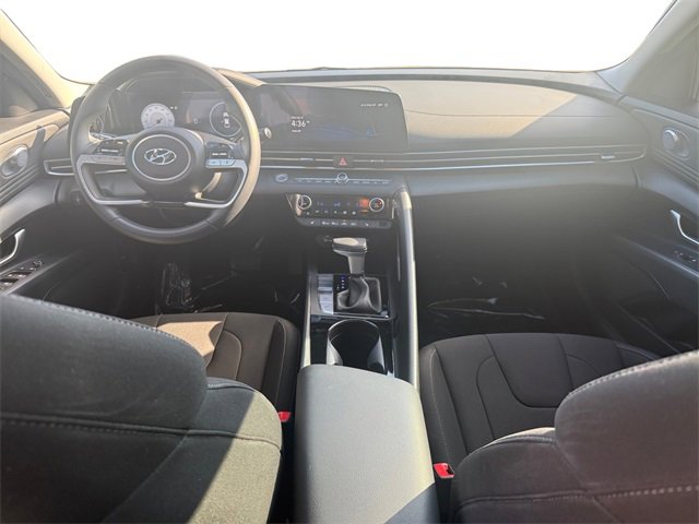 2023 Hyundai Elantra SEL photo 9