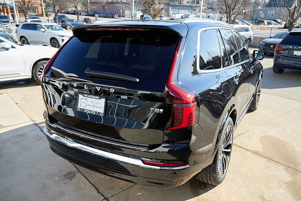 2026 VOLVO XC90 - Image 8