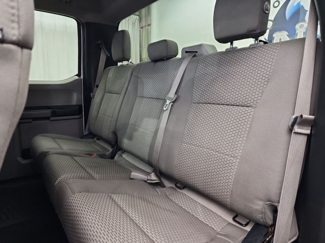 2015 Ford F-150 XL photo 11