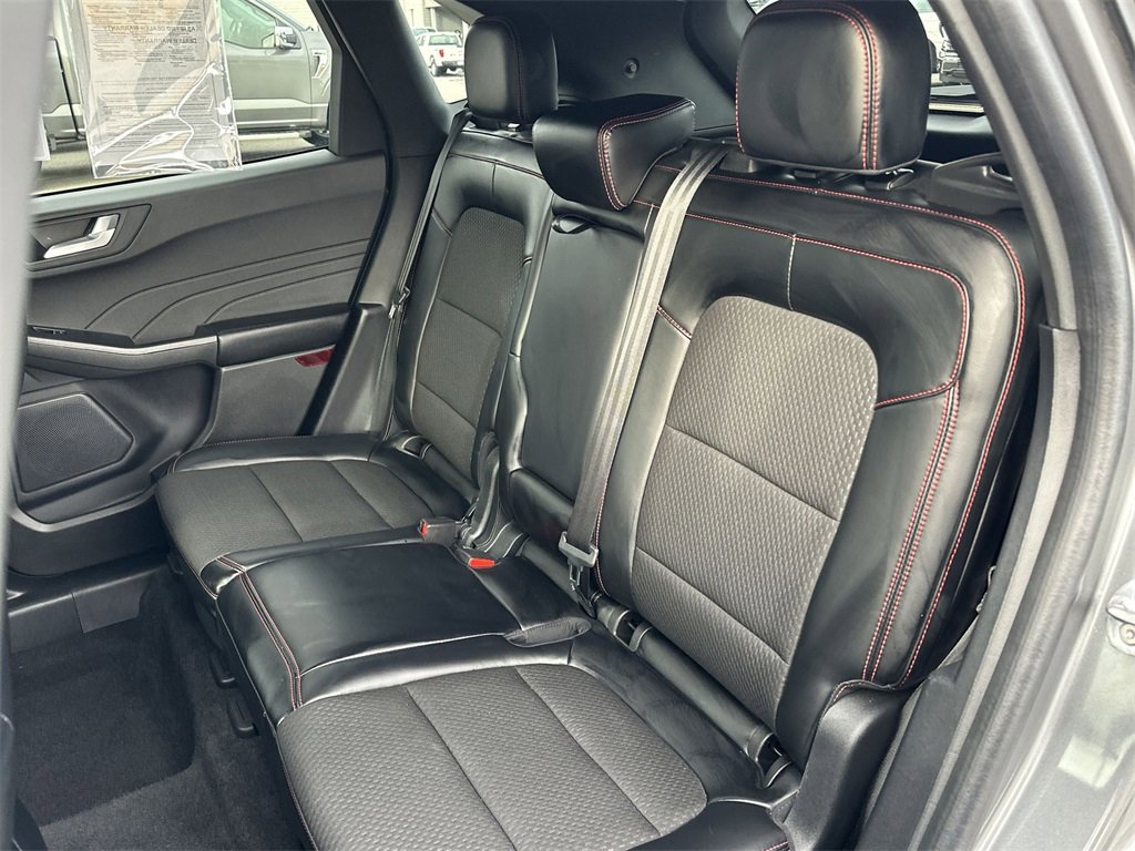 2024 Ford Escape ST-Line photo 23