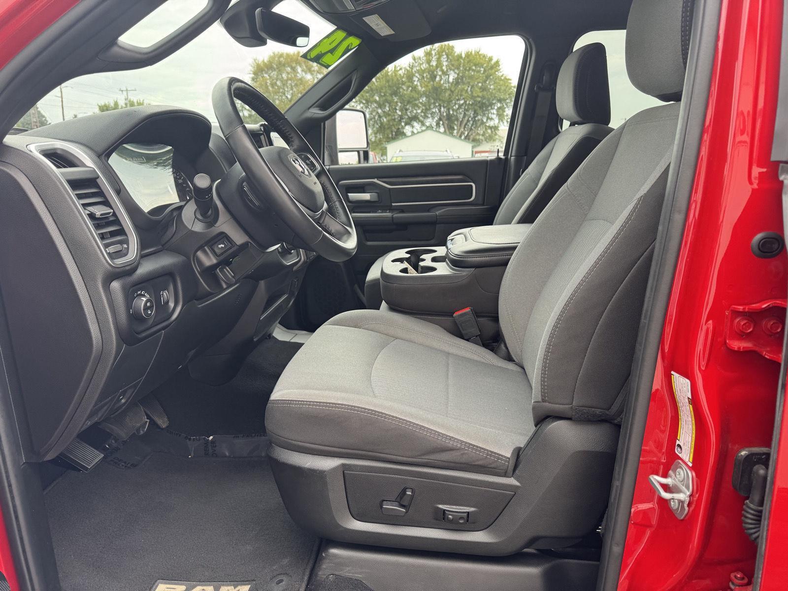 2024 Ram 2500 Big Horn photo 10
