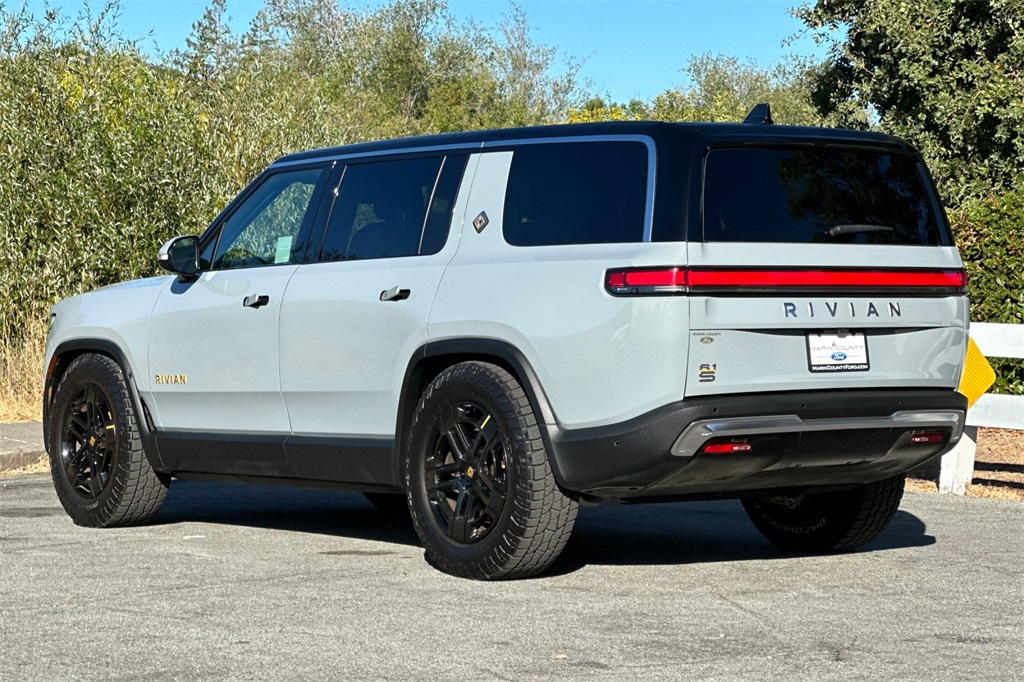 2023 Rivian R1S Adventure photo 6