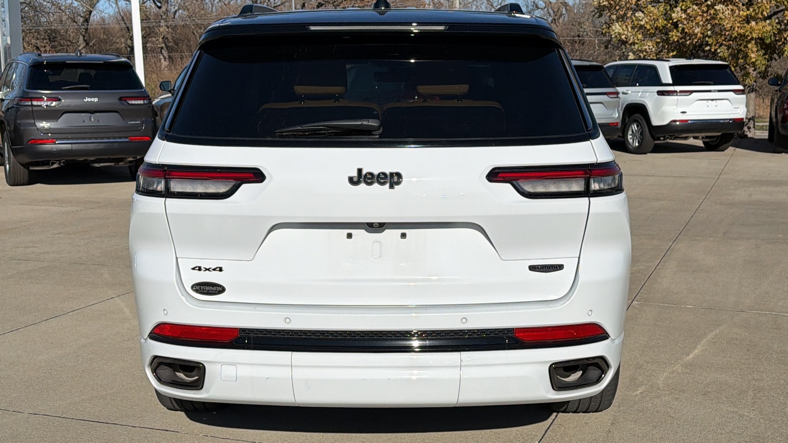 2023 Jeep Grand Cherokee L Summit photo 4