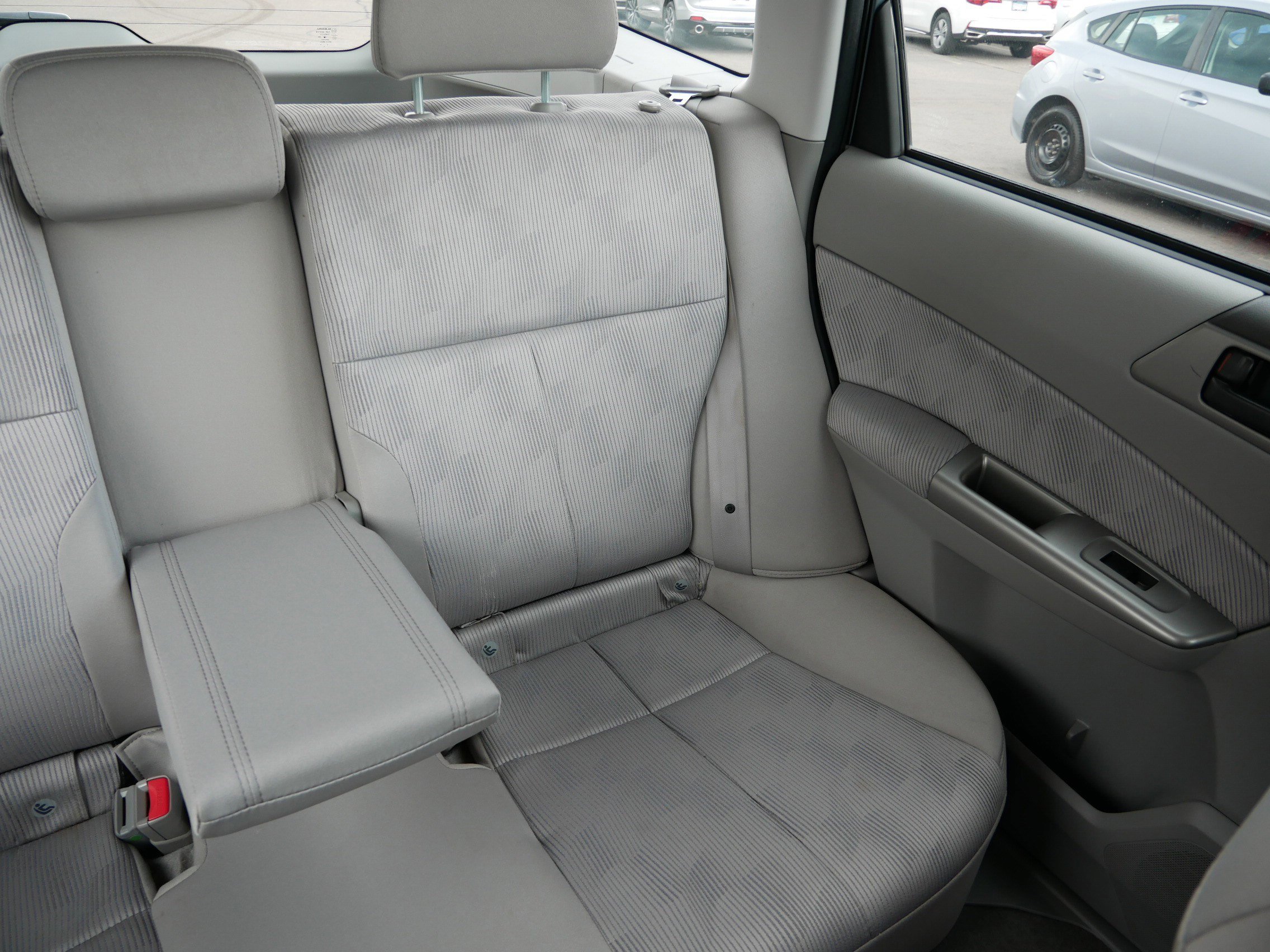 2010 Subaru Forester 2.5X photo 13