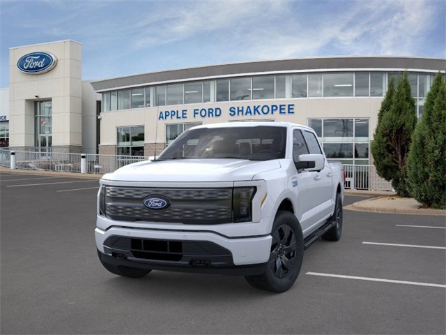 2025 Ford F-150 Lightning Lariat photo 2