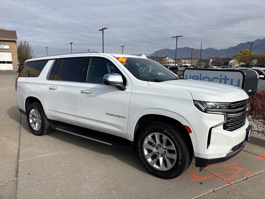 2023 Chevrolet Suburban Premier's photo