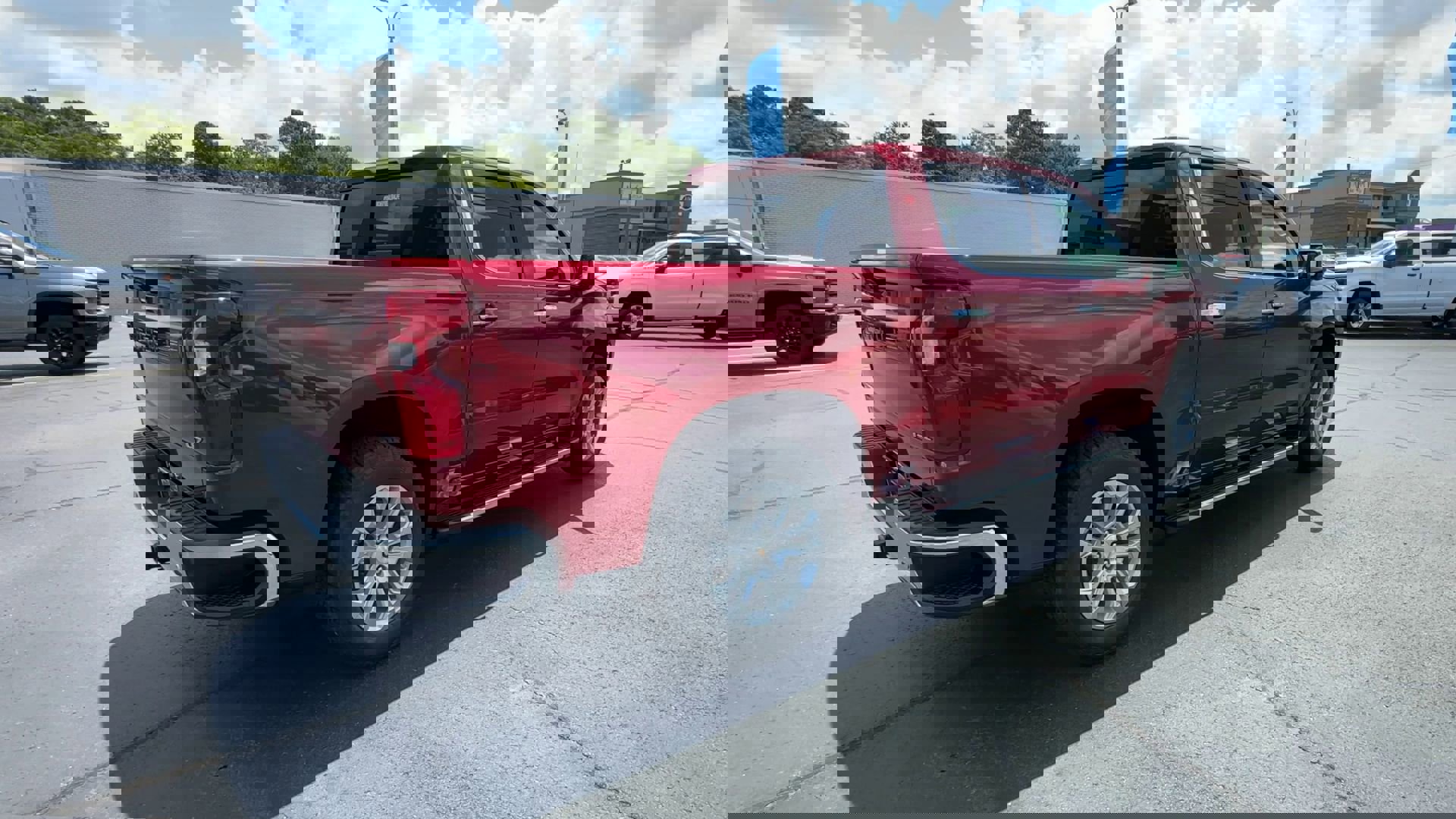 2025 Chevrolet Silverado 1500 LTZ photo 8