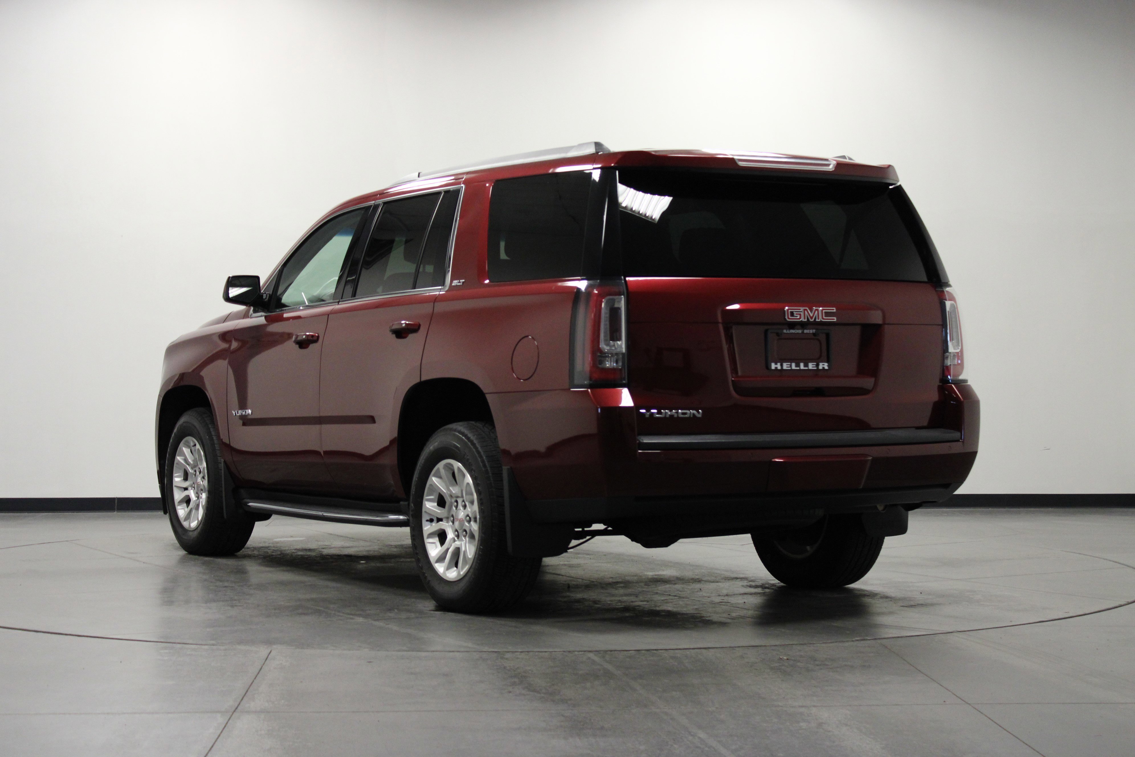 2017 Gmc Yukon SLT photo 4