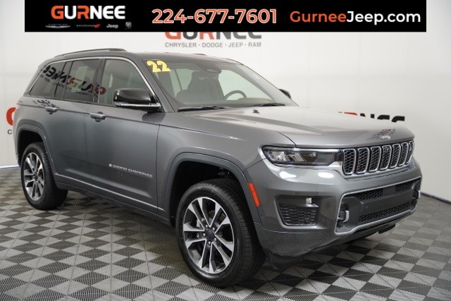 PRE-OWNED 2022 JEEP GRAND CHEROKEE OVERLAND WITH NAVIGATION & 4WD