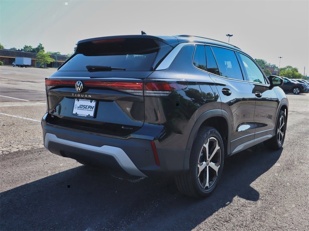 2025 Volkswagen Tiguan SE photo 4