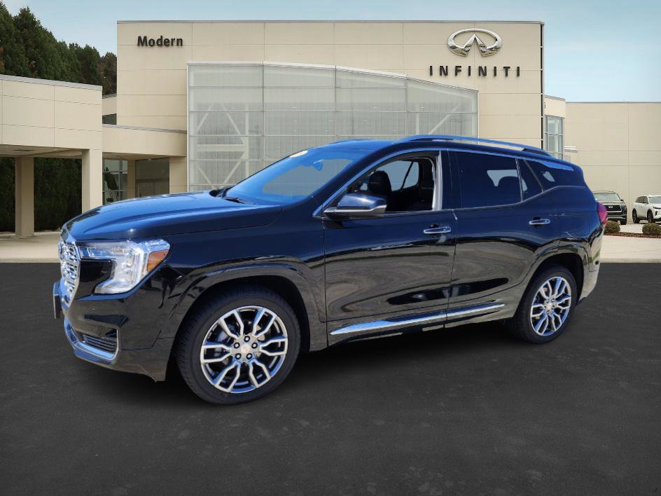 2024 GMC Terrain Denali's photo