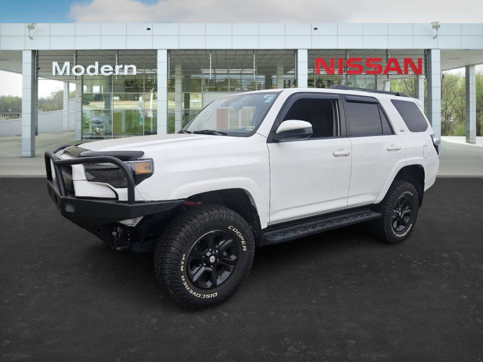 2021 Toyota 4Runner SR5's photo