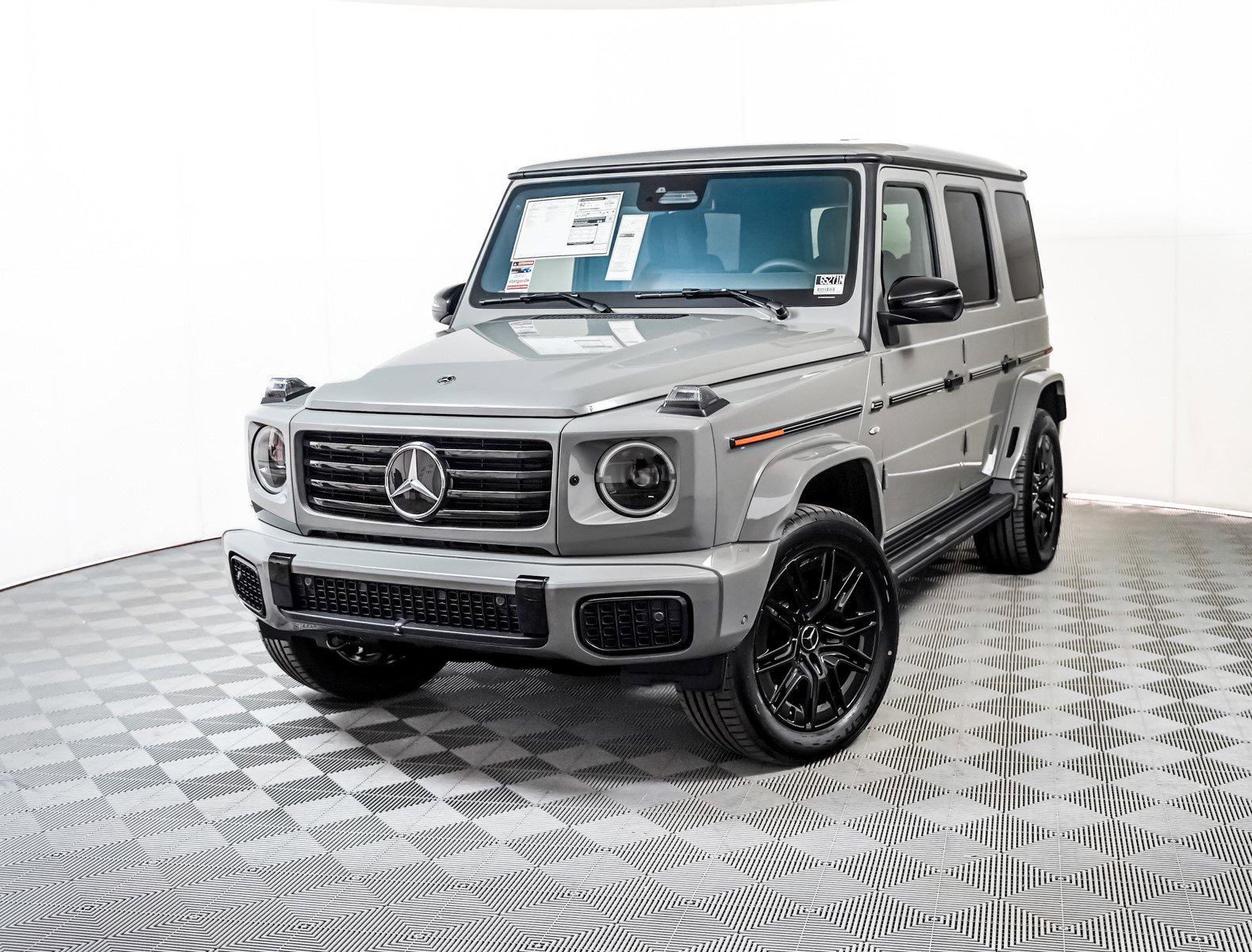 2025 Mercedes-Benz G-Class G580's photo