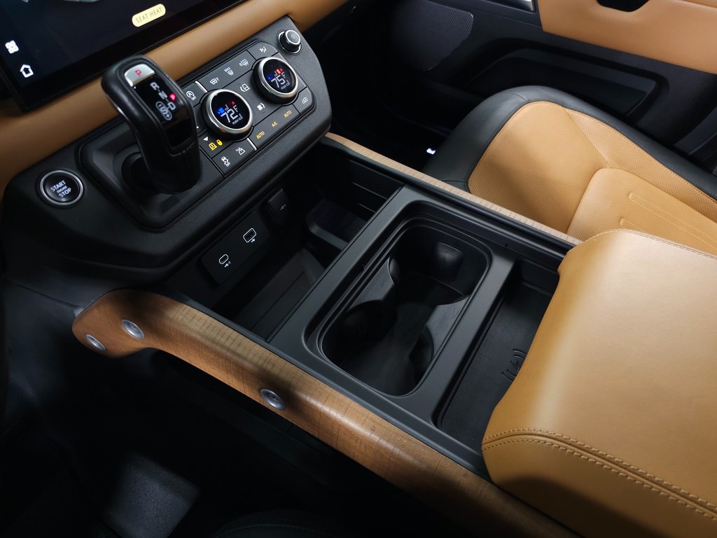 2022 LAND ROVER DEFENDER - Image 32