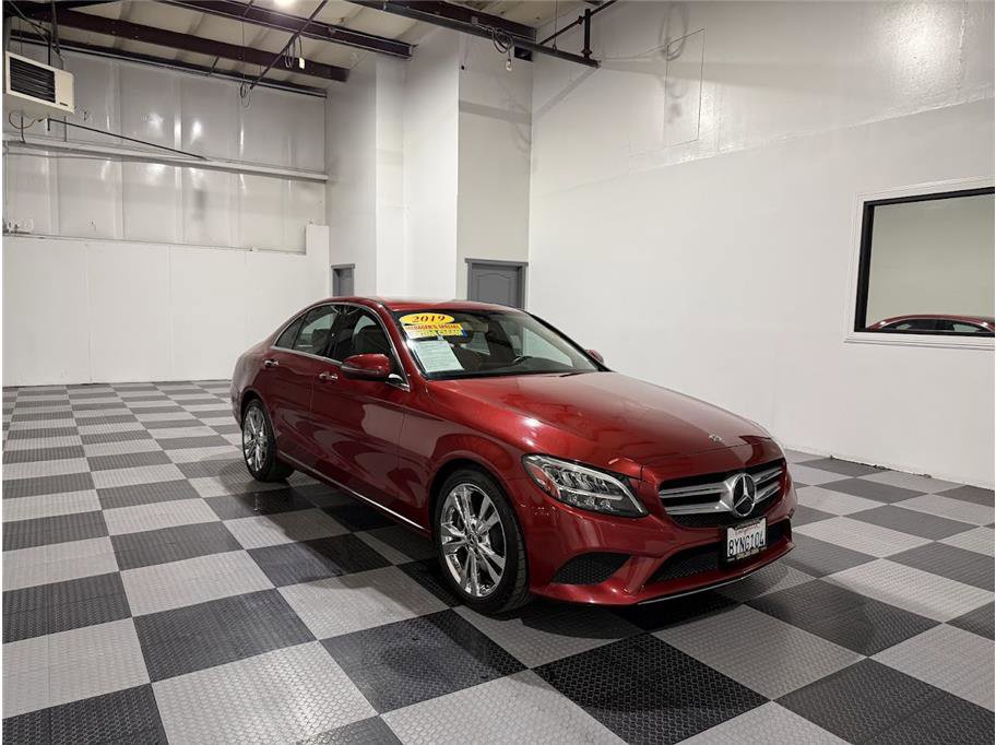 2019 Mercedes Benz C 300 photo 2