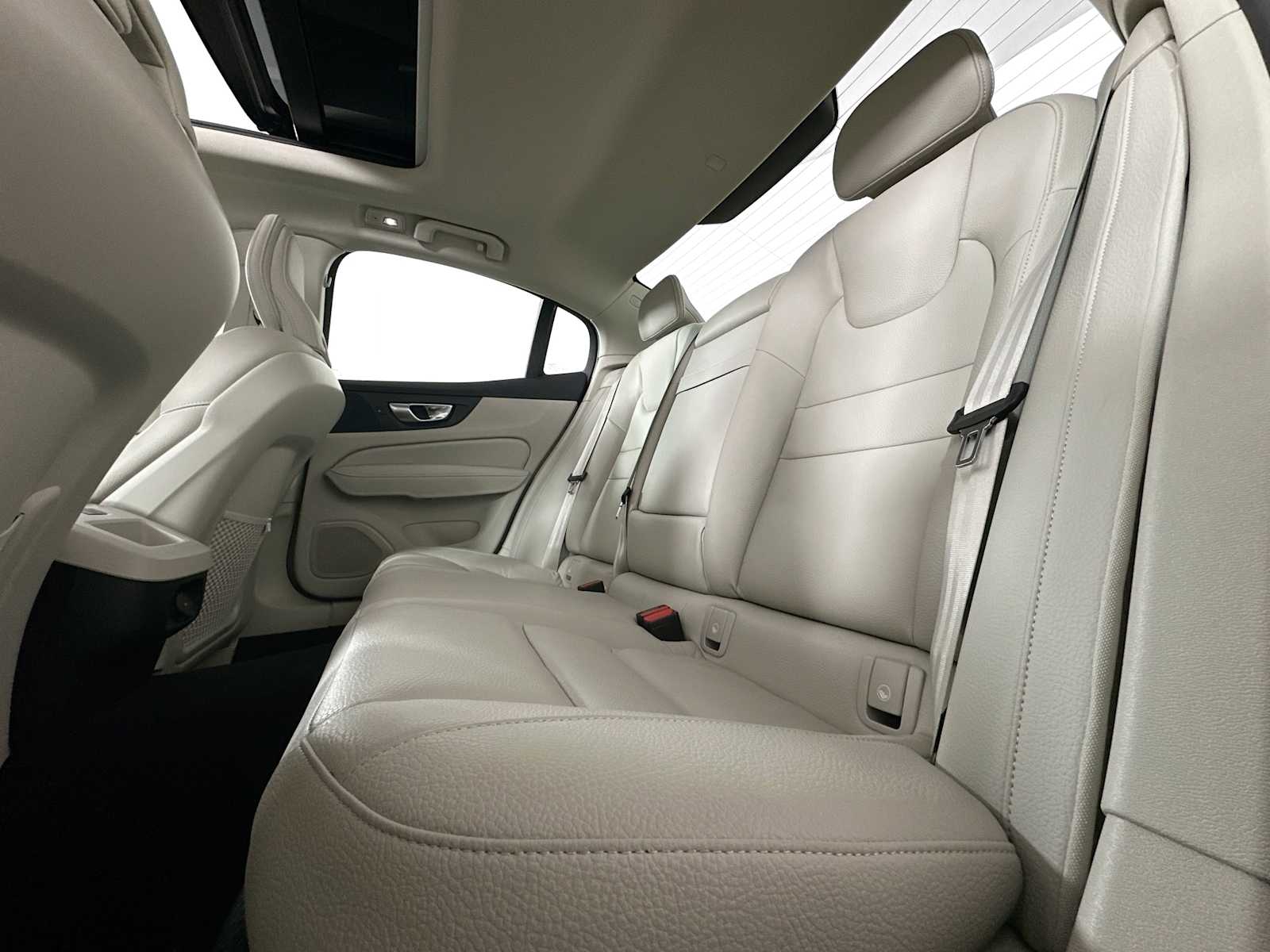 2025 Volvo S60 B5 Core photo 22