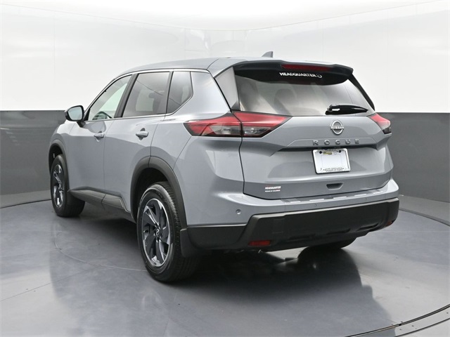 2026 Nissan Rogue SV photo 4