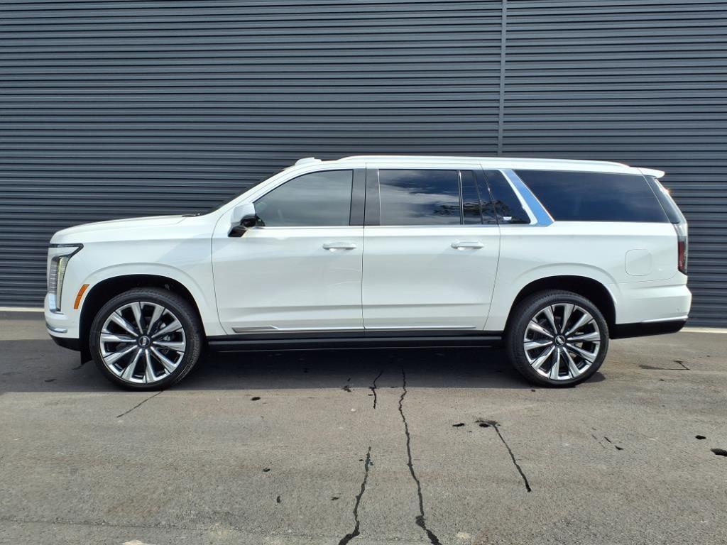 2025 Cadillac Escalade ESV Premium Luxury Platinum photo 2