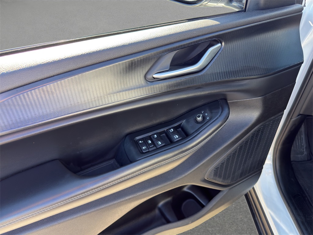 2023 Jeep Grand Cherokee Laredo Altitude photo 22