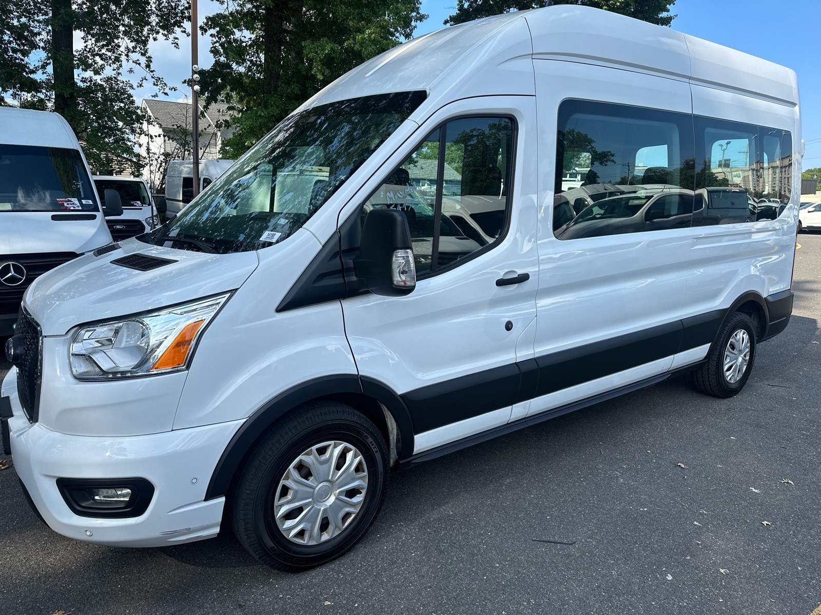 2021 Ford Transit Passenger XLT photo 2