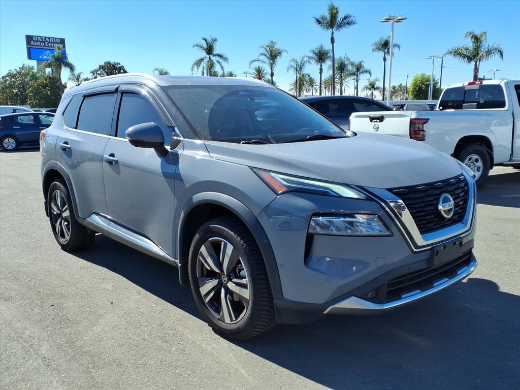 2021 Nissan Rogue Platinum photo 3
