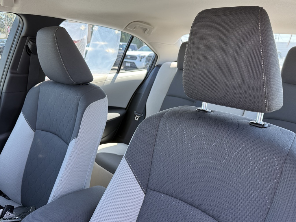 2025 Toyota Corolla LE photo 18
