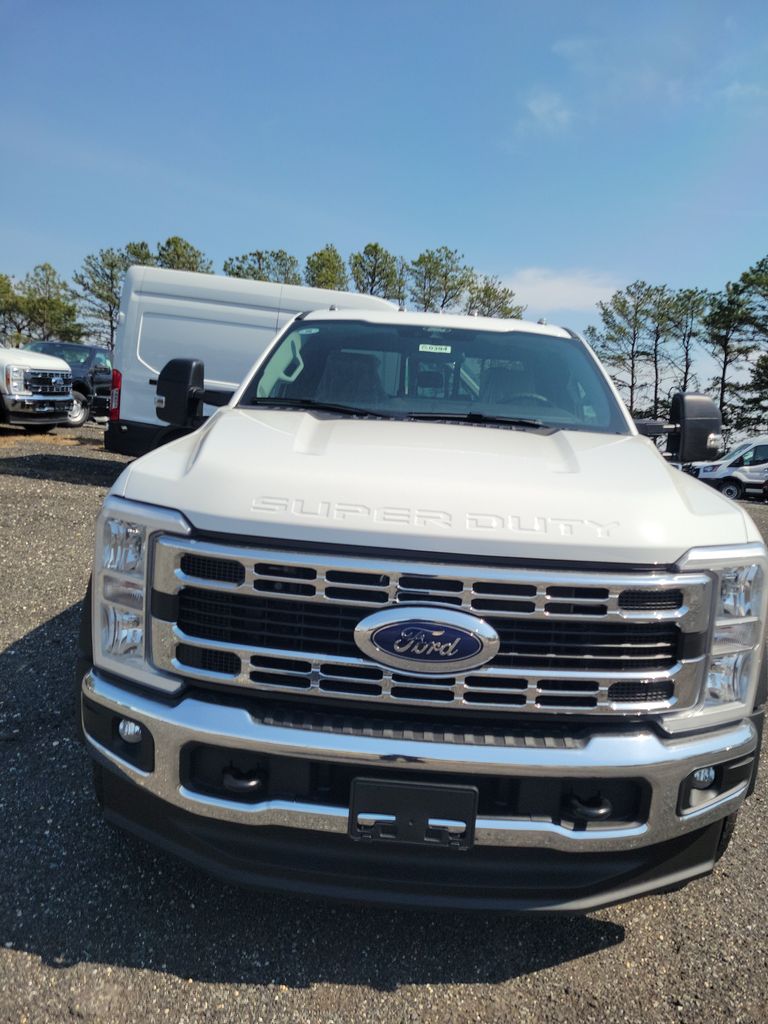 2025 Ford F-450 XL photo 2