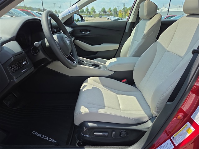 2025 Honda Accord SE photo 5
