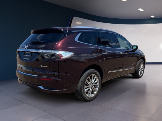 2024 Buick Enclave Avenir photo 5